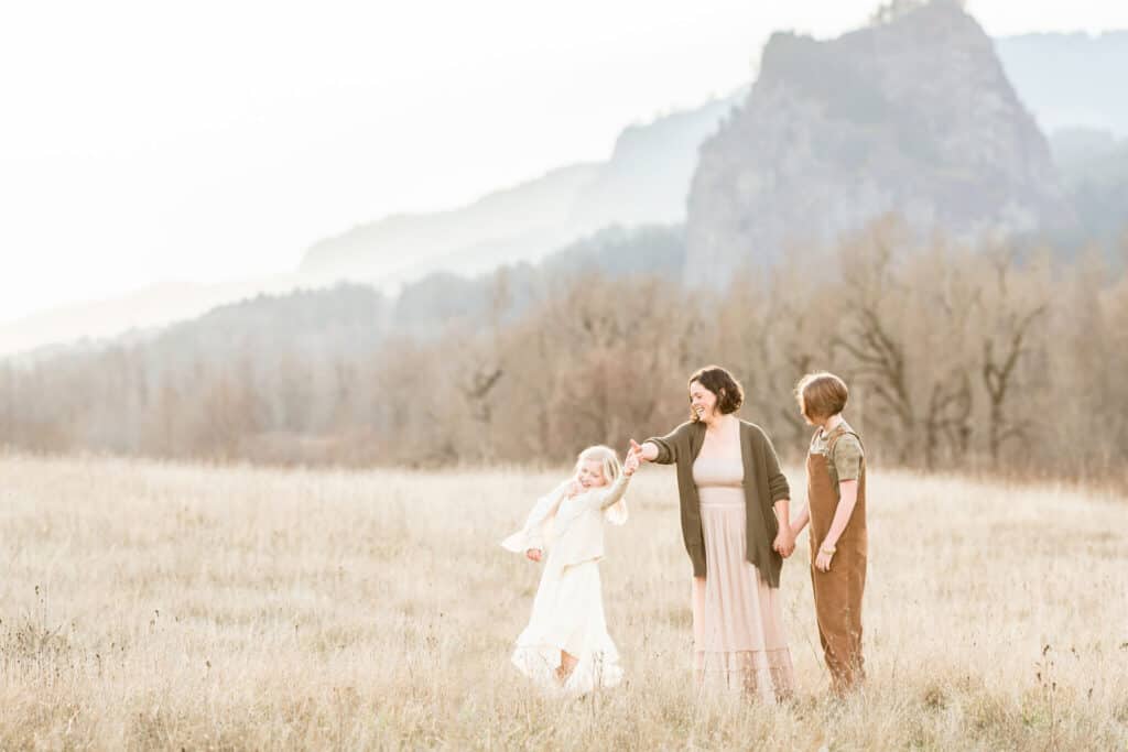 neutral colors winter family photo outfits